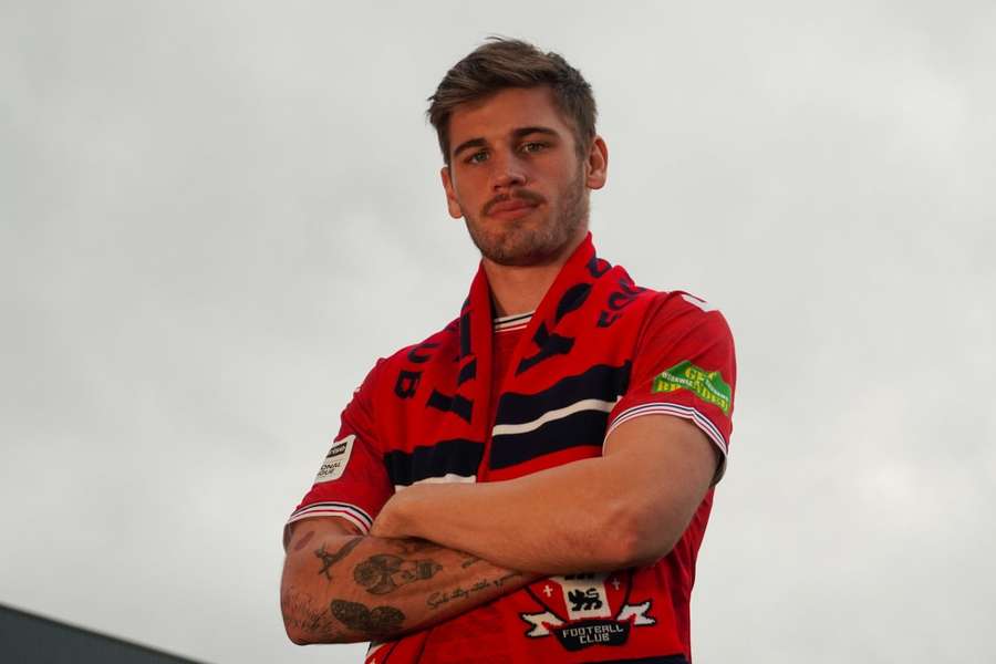 DONE DEAL: York Resmi Rekrut Bek Sunderland Johnson untuk Perkuat Pertahanan Tim