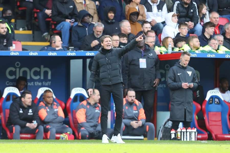 Glasner Redakan Tekanan Crystal Palace Jelang Lawan Manchester United di Liga Inggris