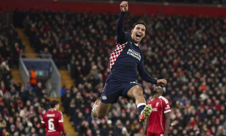 Kegagalan Bertahan Kembali, Liverpool Kembali Runtuh Hadapi PSV di Laga Sengit