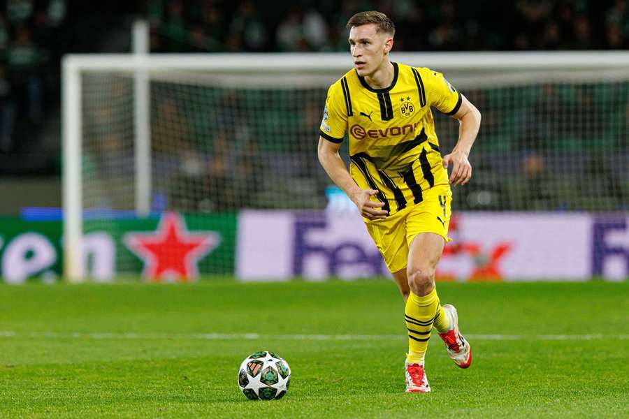 Liverpool Tertarik Rekrut Bek Borussia Dortmund Schlotterbeck untuk Perkuat Pertahanan
