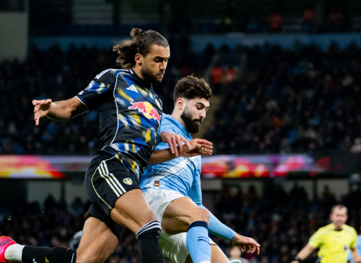 Man City Menang 3-2 atas Leeds United, Foden Cetak Gol Penentu di Menit Akhir