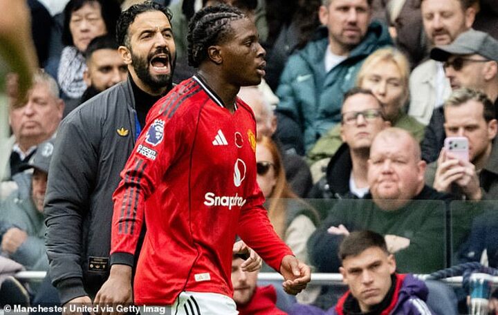 Ruben Amorim Ungkap Kecemasan Terlihat Saat Bintang Man United Pegang Bola