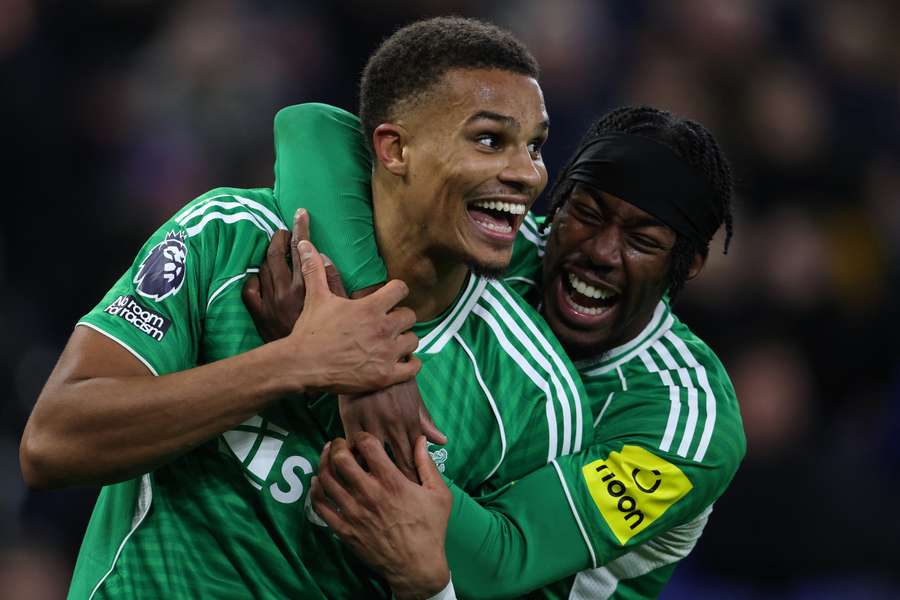 Thiaw Cetak Gol Ganda, Newcastle Raih Kemenangan Tandang Pertama Musim Ini di Everton