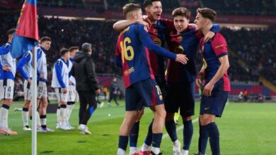 Bos Barcelona Deco Akui Pemain Senior Berpotensi Dijual demi Restrukturisasi Tim
