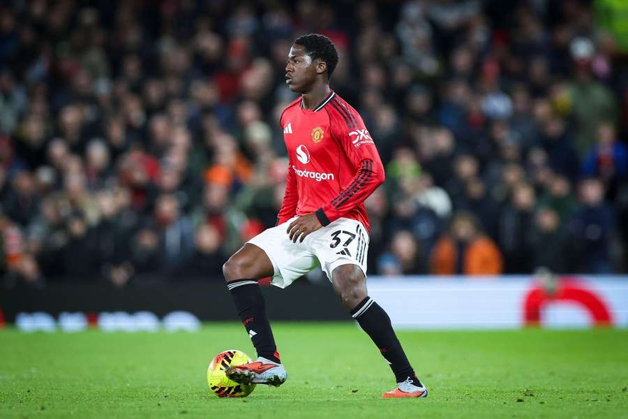 Eks Man Utd Scout Pastikan Transfer Mainoo Dipastikan Gagal, Keluar Klub Terhambat