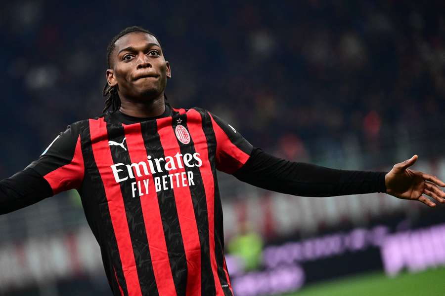 Leao Jadi Penentu, AC Milan Kalahkan Lazio dan Tempati Puncak Klasemen Serie A