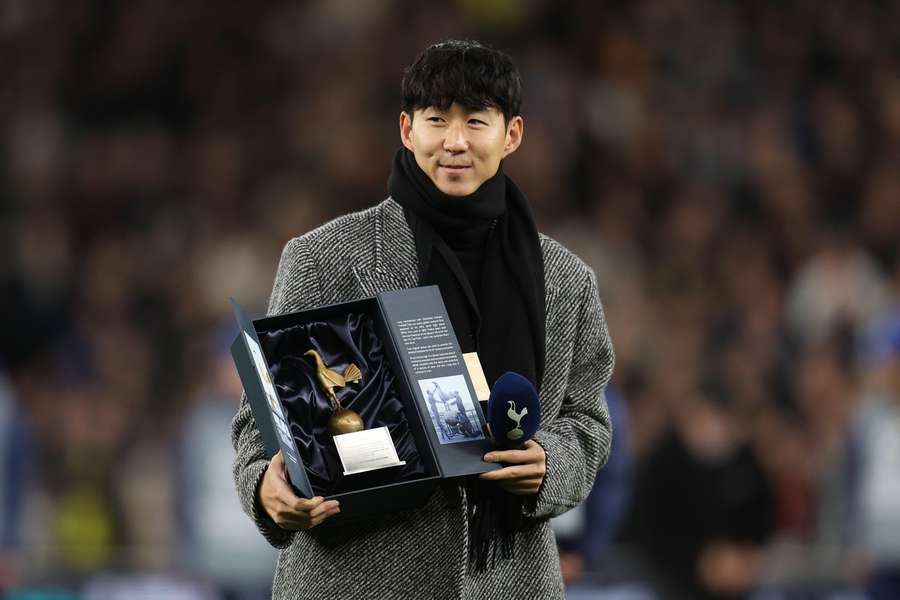 Son Heung-min Bawa Suasana Emosional dalam Kembali ke Lapangan Tottenham Hotspur