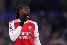 Walcott Ingatkan Arsenal Serius Hadapi Chelsea, Tim Sulit Tahan Tekanan The Blues