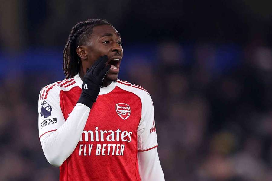 Walcott Ingatkan Arsenal Serius Hadapi Chelsea, Tim Sulit Tahan Tekanan The Blues