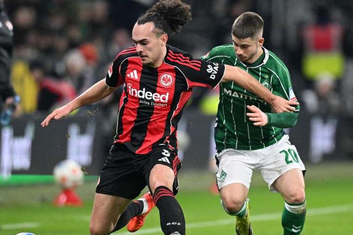 Gol Akhir Knauff Bawa Frankfurt Imbang 3-3 Lawan Werder dalam Laga Seru dan Penuh Gol