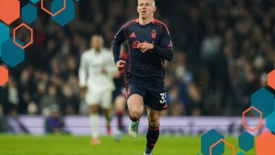 Klub Forest Pertimbangkan Mengakhiri Masa Peminjaman Zinchenko Lebih Cepat