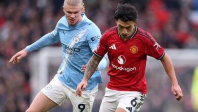 Lisandro Martinez Tanggapi Kritik Paul Scholes Usai Tampil Gemilang di Derby Old Trafford