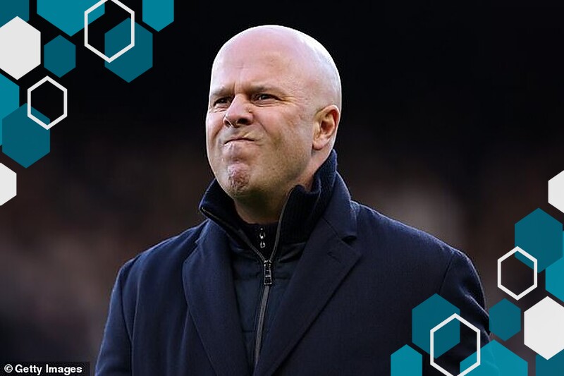 Pelatih Arne Slot Tanggapi Kritik: Permainan Timnya Disebut Membosankan dan Kurang Gairah