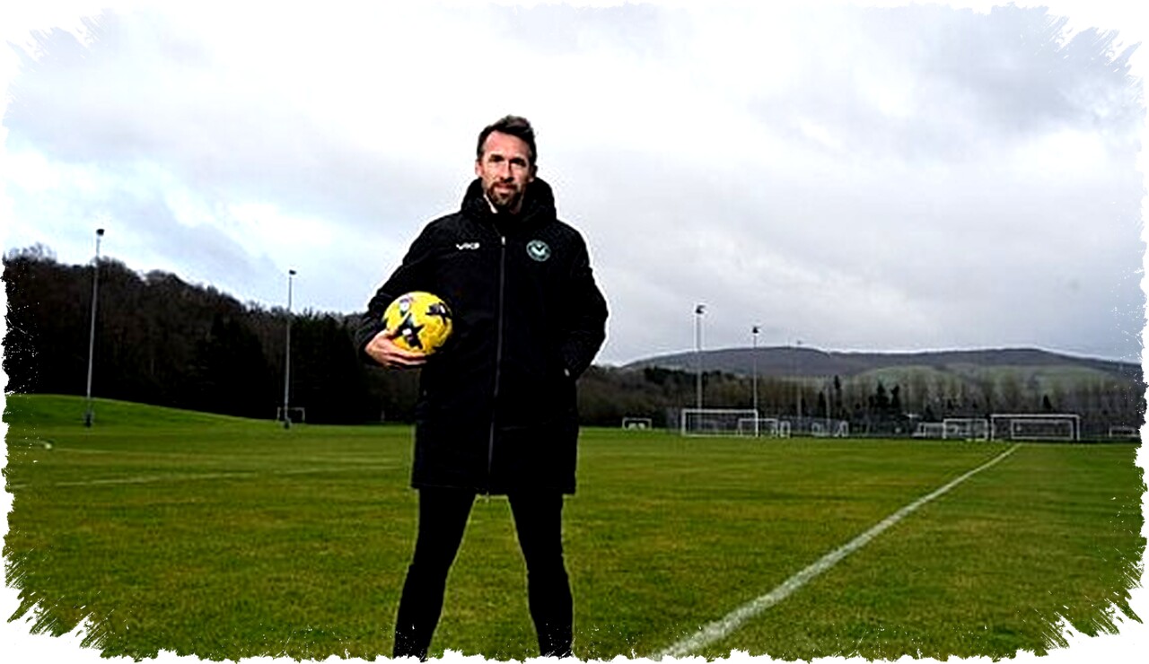 Christian Fuchs Ungkap Ajakan ke Vardy untuk Gabung Bermain di Newport County