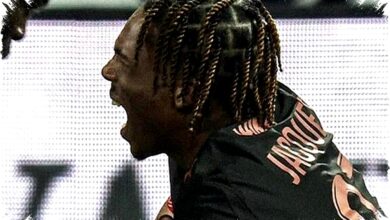 Pemain Baru Liverpool Alami Cedera Bahu Parah Saat Bertanding di Prancis, Kondisi Kritis