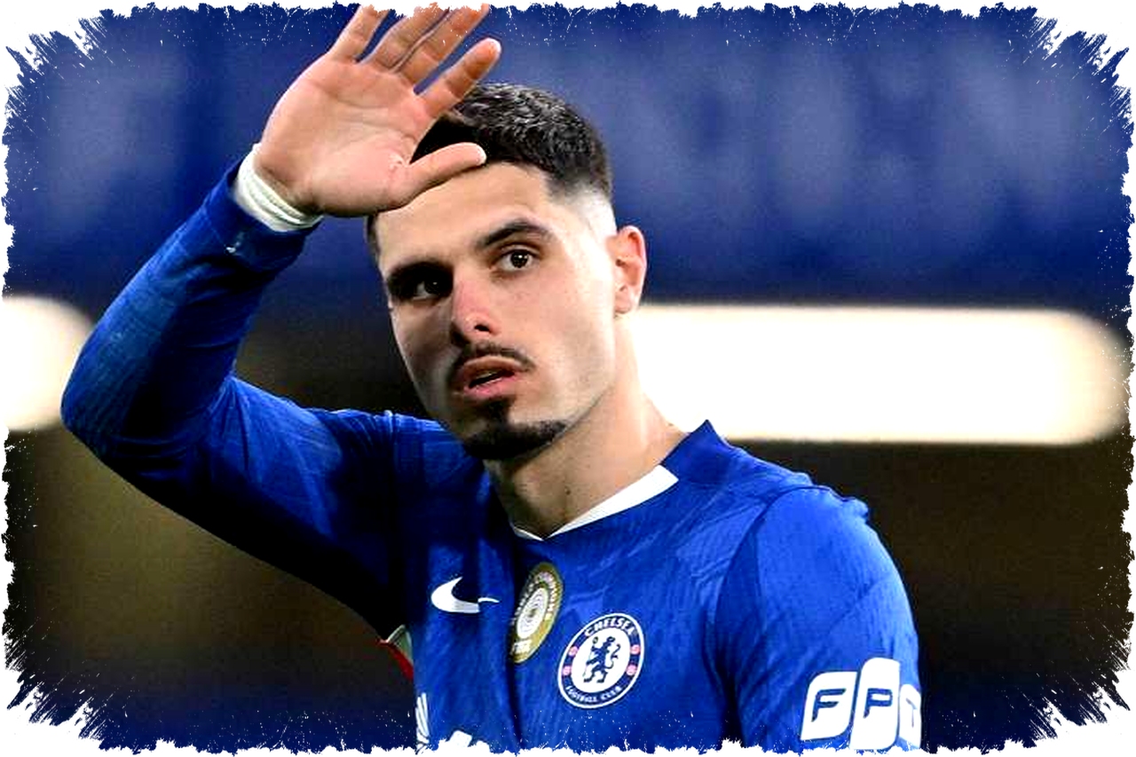 Bek Chelsea Neto Dapat Sanksi Tambahan dari FA Usai Kartu Merah Lawan Arsenal, Rosenoir Terpuruk