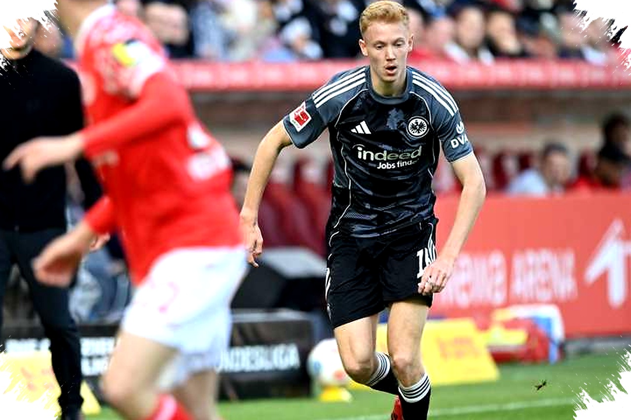 Eintracht Frankfurt Antisipasi Tawaran Liga Inggris dan LaLiga untuk Larsson