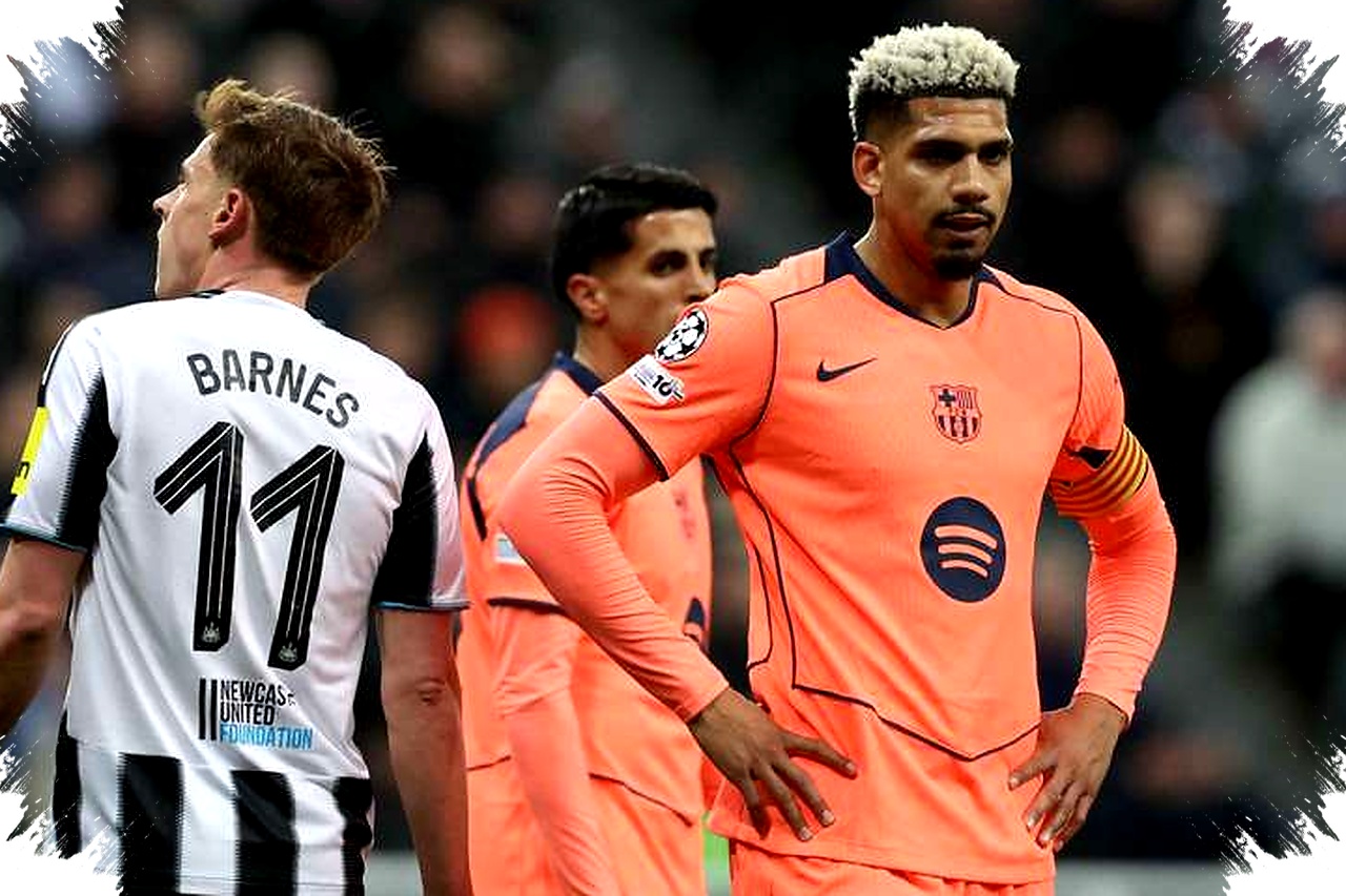 Liverpool Incar Transfer Hemat Araujo untuk Perkuat Lini Pertahanan Tim