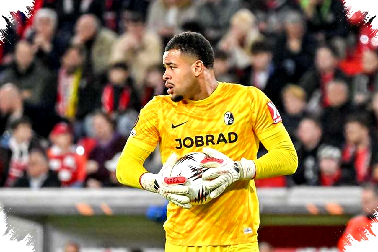 Tottenham dan West Ham Intip Kiper SC Freiburg Atubolu untuk Perkuat Barisan Mereka