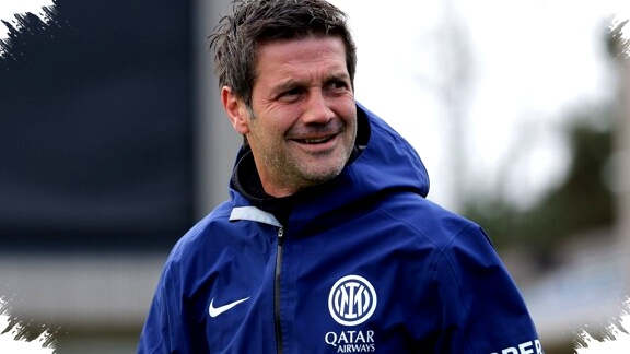 Chivu Tak Goyah Saat Inter Terpuruk, Laga Lawan Roma Jadi Ujian Mental