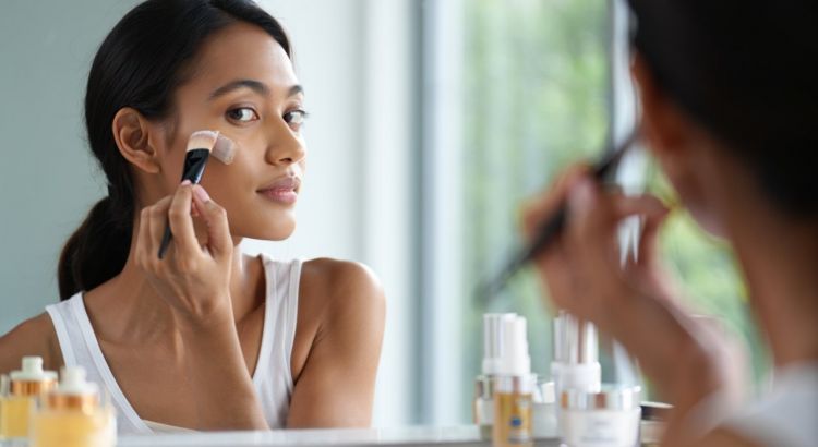 10 Best Local Primers to Blur Pores and Make Your Makeup Last Longer