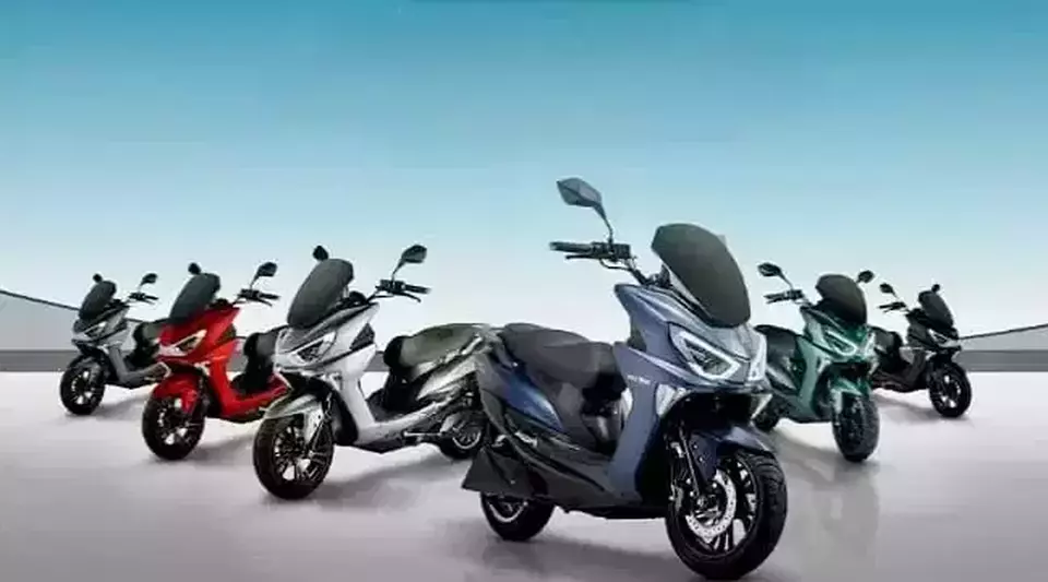 8 Trendy Electric Motorbikes with Stylish Colors Perfect for Young Riders