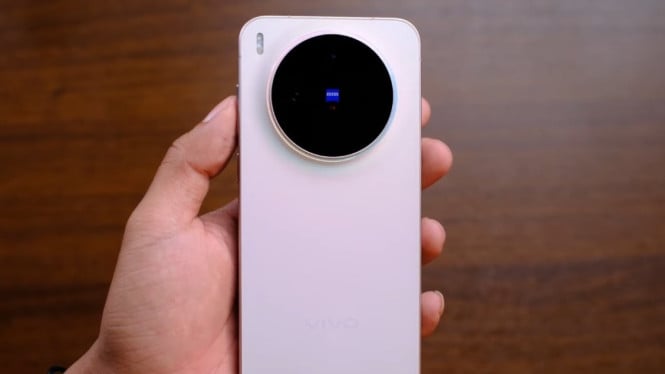 Vivo’s Two Flagship Phones Compared: Is the Pro Model Truly Worth Choosing?