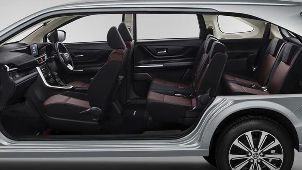 10 Best Family Cars for Large Households: Top Recommendations for Comfort and Safety