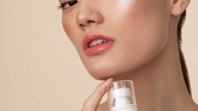 12 Best Setting Sprays for Sensitive Skin: Long-Lasting Makeup With Comfortable Wear