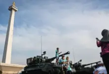 200 Motor, Refrigerators, and TVs Distributed to Residents in Community Support Program