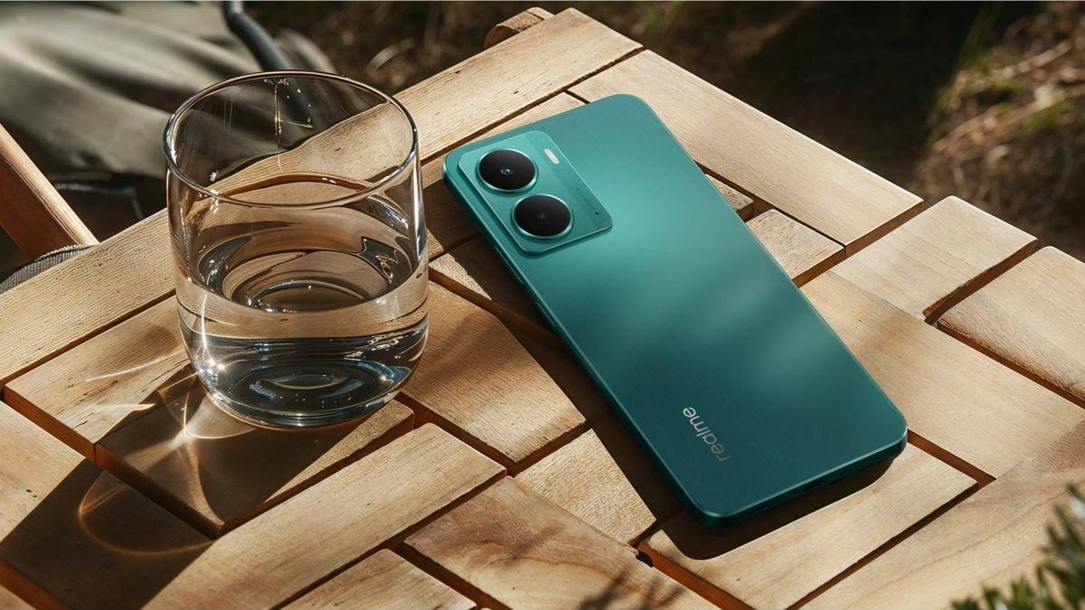 22 Latest realme Smartphone Prices: From realme P3 5G, C71, to GT 7 – Full List and Details