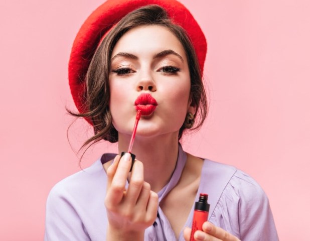 5 Best Matte Lipsticks That Keep Your Lips Moisturized and Won't Cause Dryness