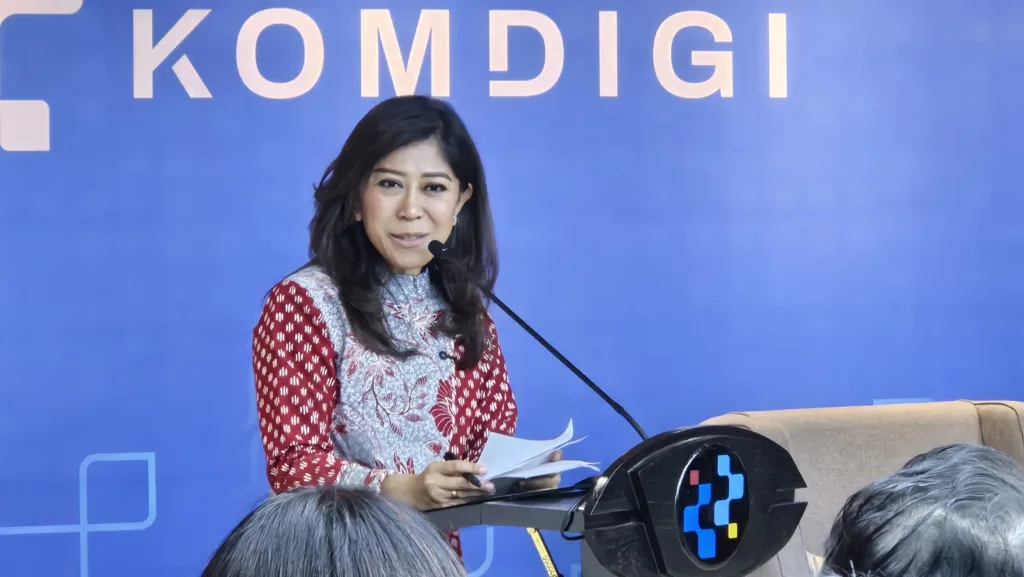 90% Telecommunication Services in Sumatra Restored, Says Communications Minister Meutya Hafid