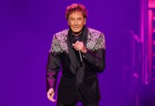 Barry Manilow Postpones Tour Dates Following Discovery of Cancerous Spot in Lung