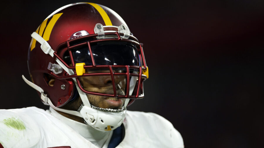 Bobby Wagner Records Second Interception of Season During Sunday Night Football Game