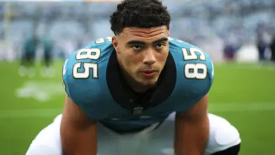 Brenton Strange Start or Sit Week 15: Essential Fantasy Football Advice and Analysis