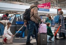 FAA Alerts Travelers to Widespread Airport Delays Ahead of Holiday Rush