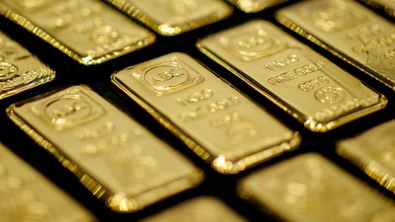 Gold Prices Poised for Biggest Annual Surge in Decades Amid Global Market Shifts
