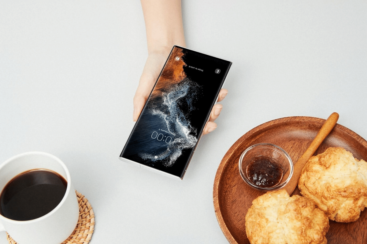 How to Set and Lock the Time on Samsung Phones to Prevent Automatic Changes