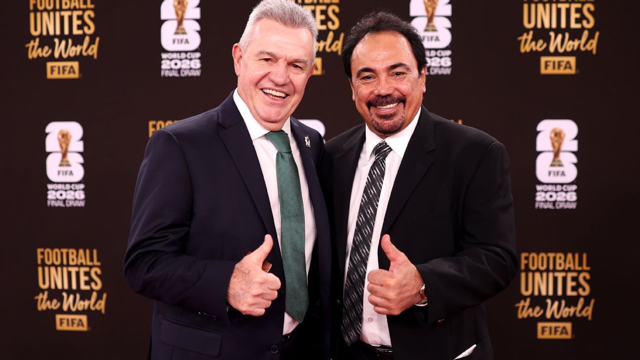 Hugo Sánchez Offers Strategic Advice to Javier Aguirre Ahead of World Cup Draw