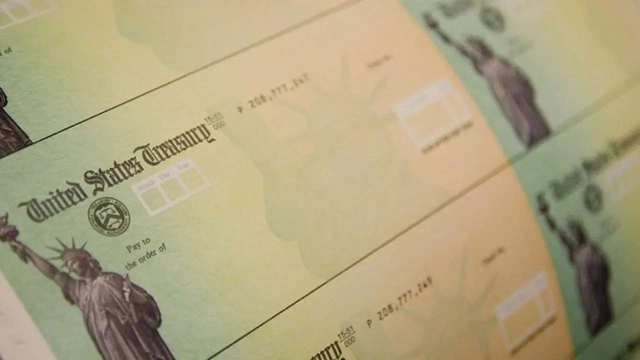 IRS Stimulus Payment Update: Direct Deposit Relief and Tariff Dividend Fact Check Explained