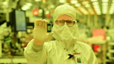 Intel Stock Maintains 10% Gain Following Analyst Forecast of Significant Apple Partnership