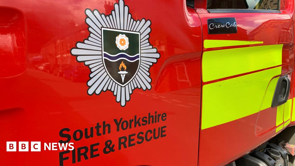 Investigation Underway After Fatal Flat Fire in Doncaster Claims Lives