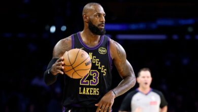 LeBron James Sits Out as Lakers Face Pelicans in Season Opener Back-to-Back