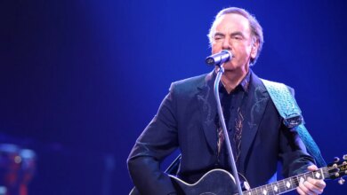 Neil Diamond’s “Honest” Features Tom Petty’s Heartbreakers; Album Sets New Bob Dylan Record