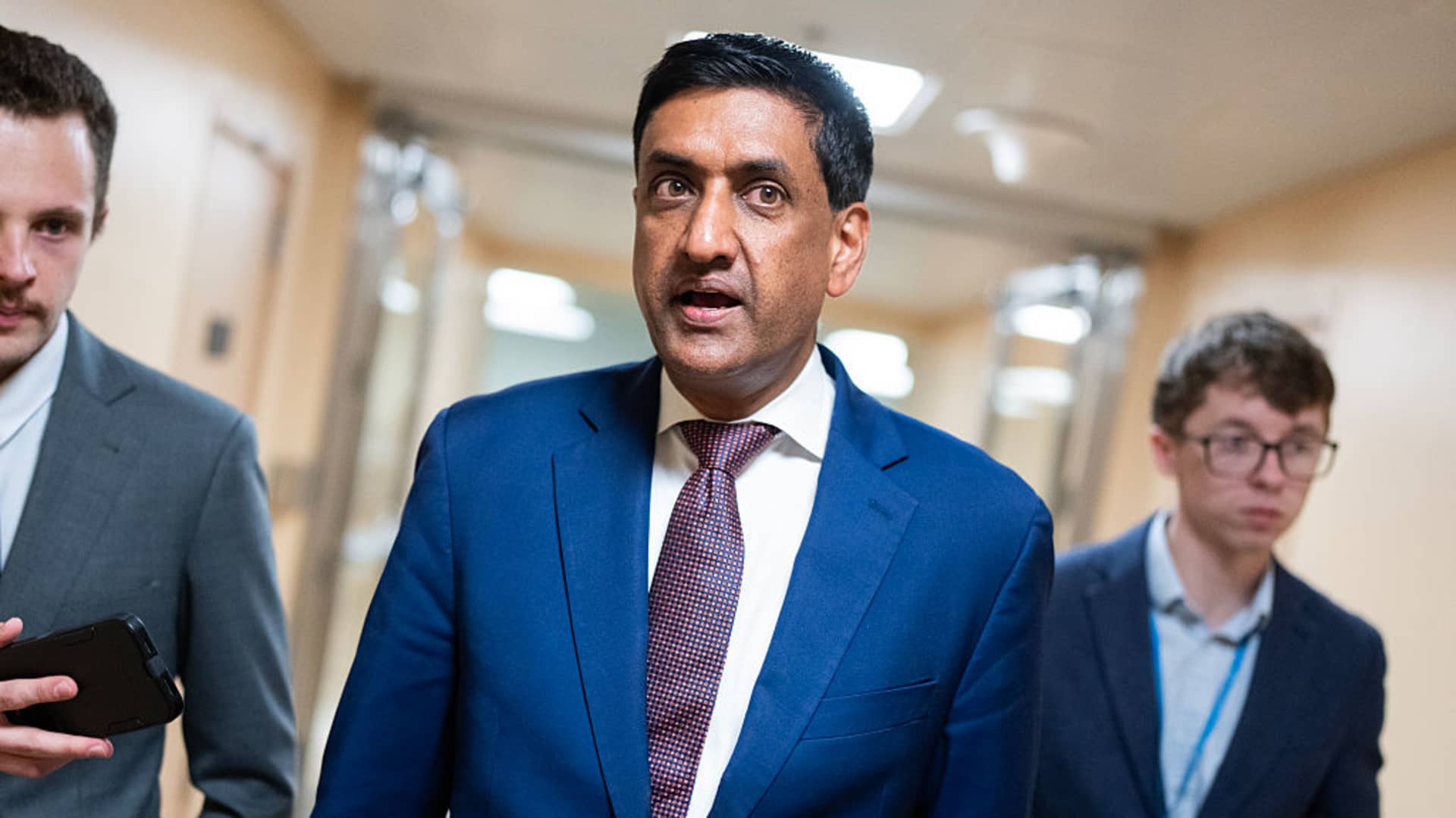 Ro Khanna Urges Investigation into Alleged Fraud Amid Wealth Tax Debate