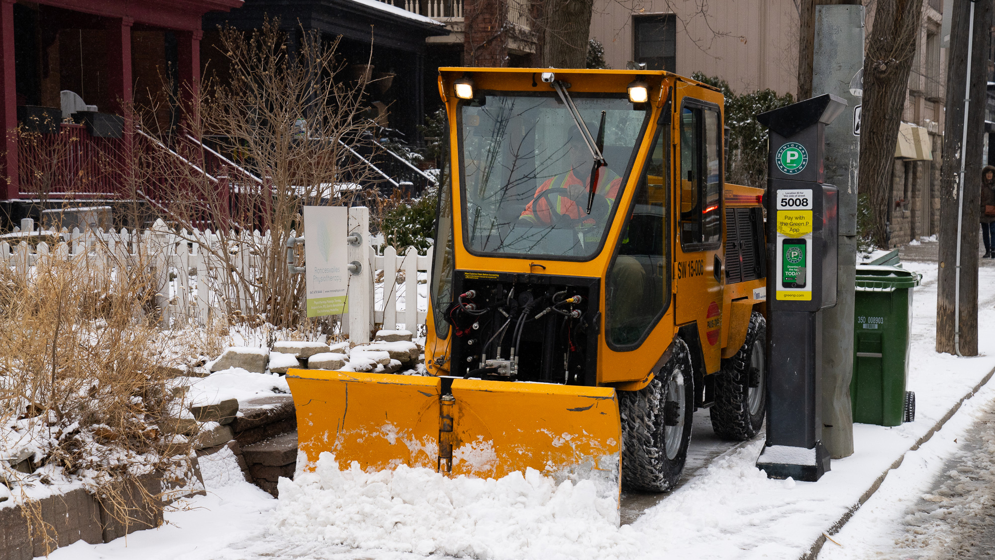 Strong Wind, Rain, and Snow Expected in GTA This Sunday: Weather Alert Issued
