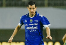 Thom Haye Shines: From National Team Setback to Super League Week 9 Best Player with Persib