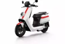 Top 10 Electric Motorcycles with the Best Braking Systems for Reliable Performance in 2025