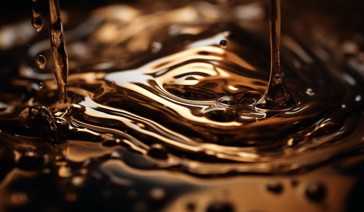 Top Motorcycle Engine Oils for Automatic Bikes: Expert Picks and Comprehensive Guide